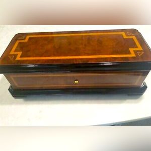 Music Box - Ruege 50 note - handcrafted in Switzerland